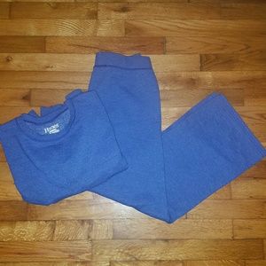 Sweatsuit - size small